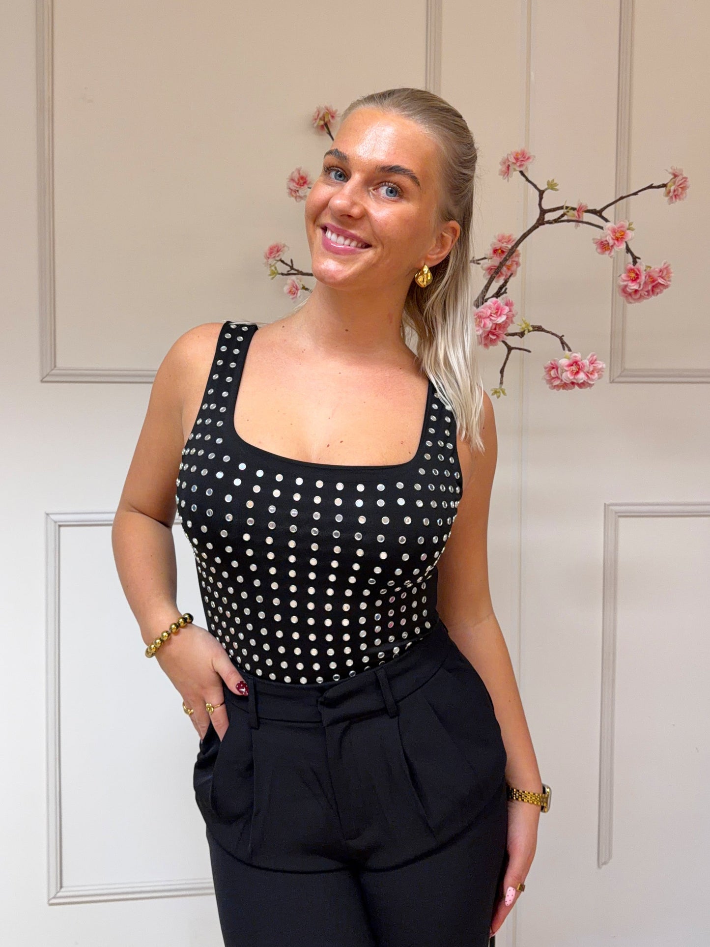 ME - Limited Studs Body