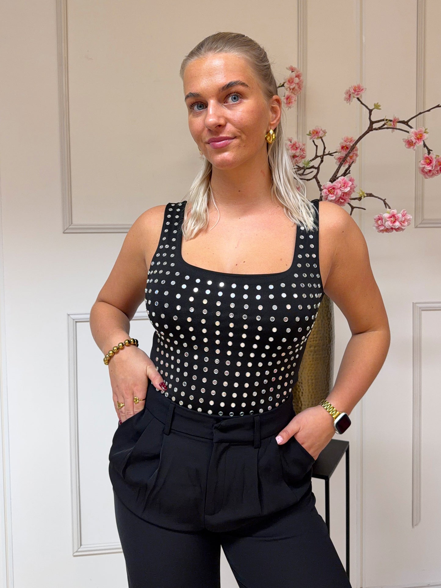 ME - Limited Studs Body