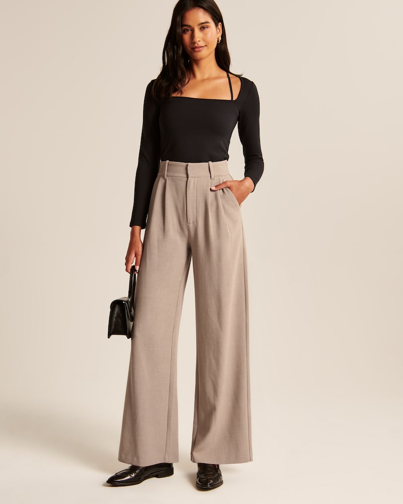Elegante Wide-Leg Broek in Beige – Minimalistische Stijl voor Elke Gelegenheid